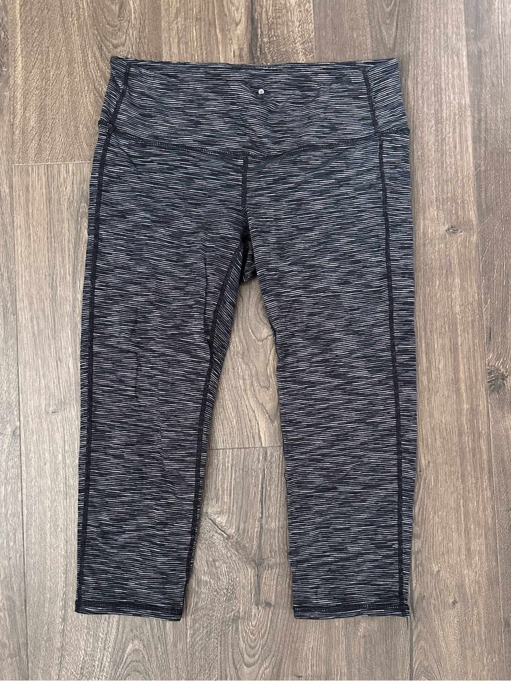 Athleta Capri Leggings - Black Heathered